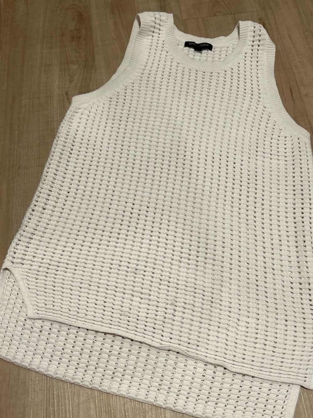 Banana Republic White Knit Sleeveless Tank